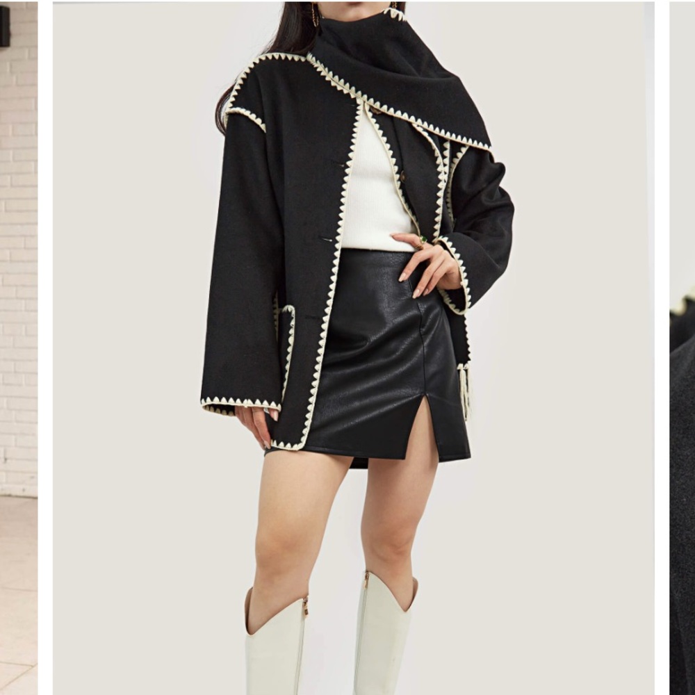 Contrast chain stitch wool coat